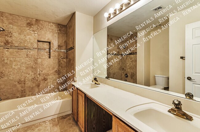 Building Photo - 9449 E Star Water Dr