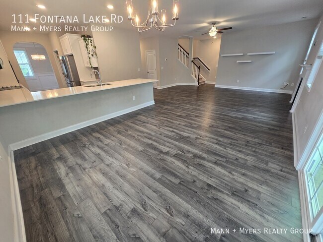 Building Photo - 111 Fontana Lake Rd