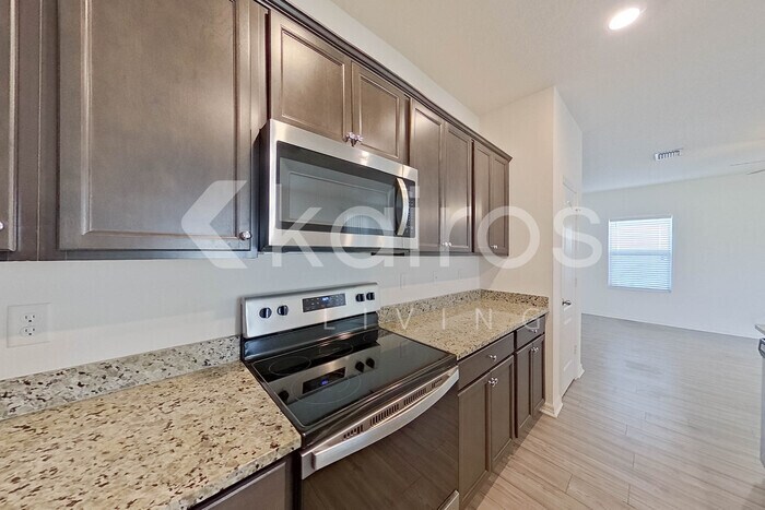 Building Photo - 30059 Fedora Cir