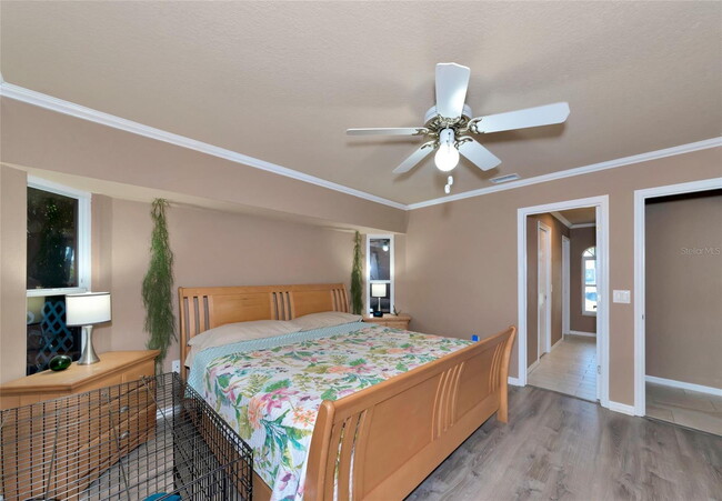 Building Photo - "3-Bedroom Oasis with Granite Accents & Mo...