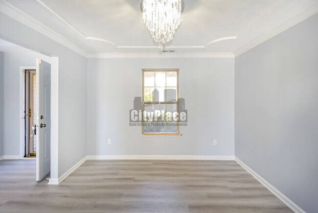 Building Photo - 6677 W Longview Dr