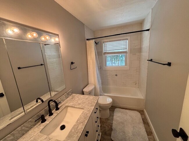 Building Photo - Beautifully Renovated 3-Bedroom, 2-Bath Ranch Home on Full Basement!