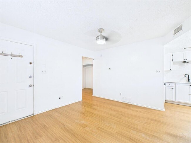 Building Photo - 2500 Burleson Rd