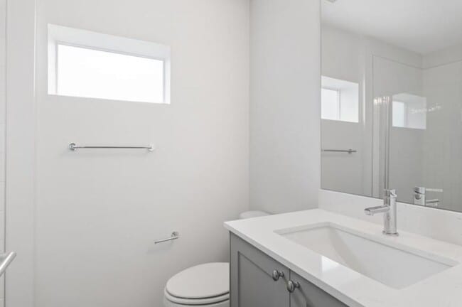 Building Photo - 2 bedroom in Seattle WA 98125