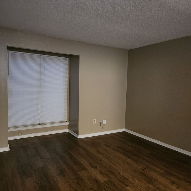 Building Photo - 2835 Los Gatos Ct
