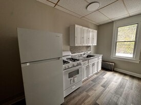 Building Photo - 78 Neptune Ave