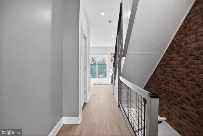 Building Photo - 508 Richey Ave