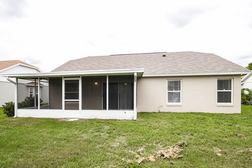 Building Photo - 4814 11th Ave Cir E