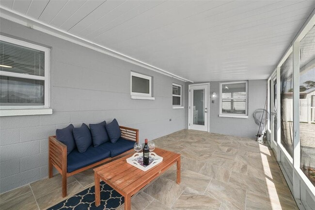 Building Photo - 13704 Veronica Dr