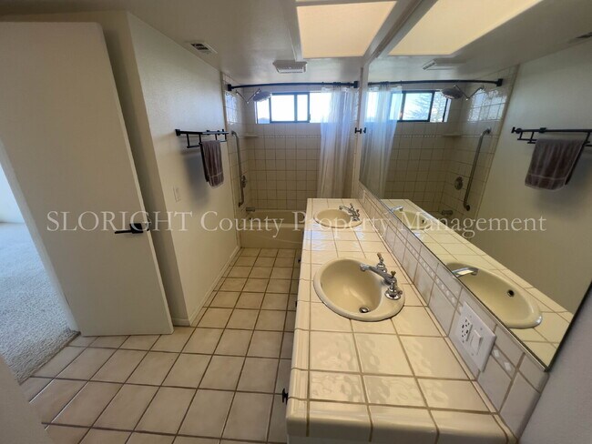 Building Photo - AVAILABLE AUGUST - 3 Bed, 2 Bath Morro Bay home - Short term Lease