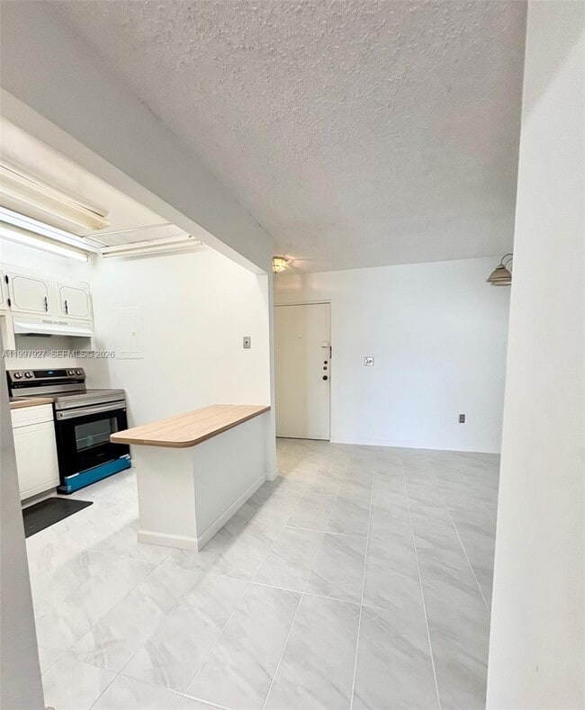 Building Photo - 7300 NW 17th St