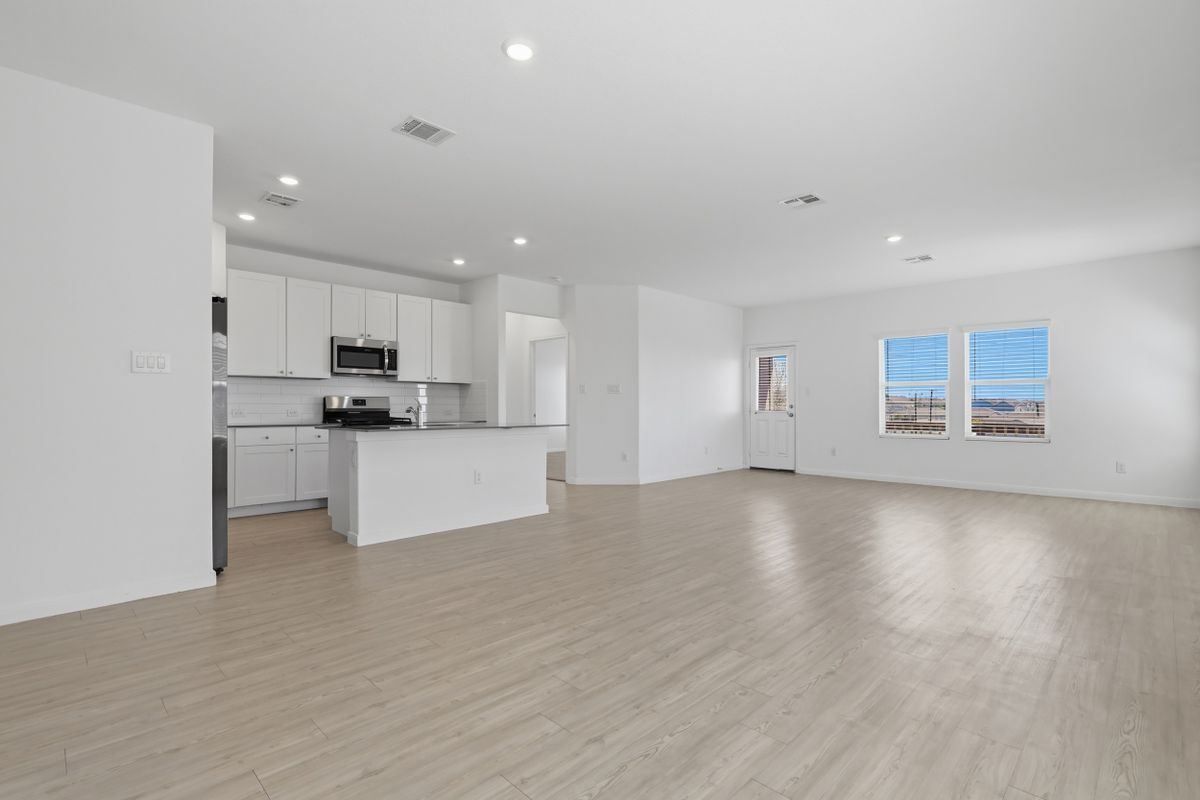 Building Photo - 12914 Rosemary Bnd