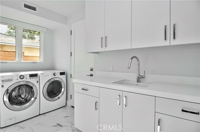 Building Photo - 621 Narcissus Ave