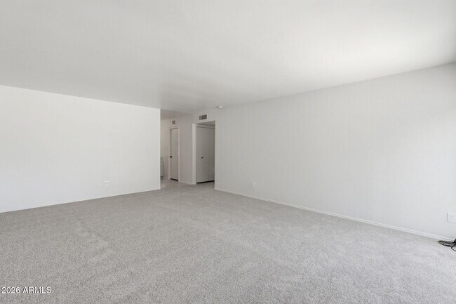 Building Photo - 7238 E Joshua Tree Ln