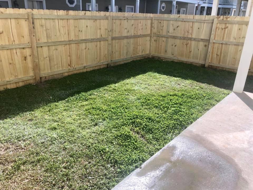 Large privacy fenced backyard - 1338 Tropical Cv