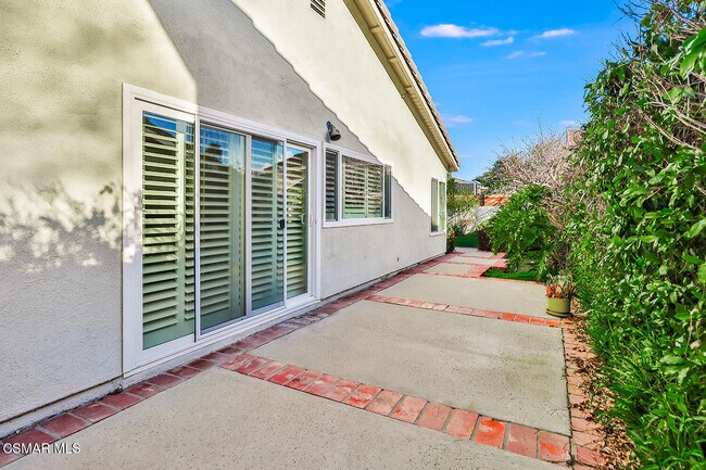 Building Photo - 1046 Barrow Ct