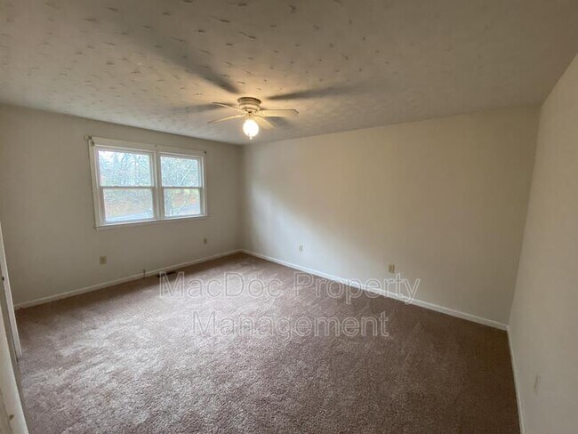 Building Photo - 8442 Indiantown Rd