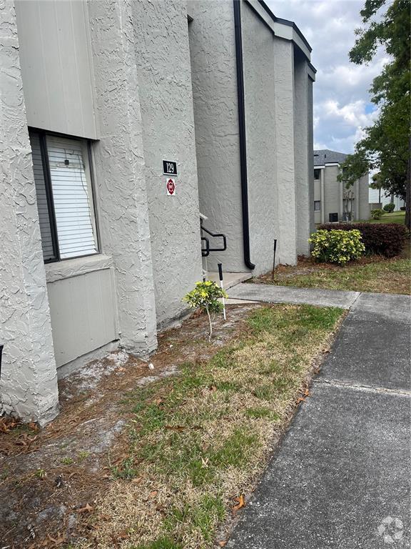 Building Photo - 129 Springwood Cir