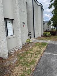 Building Photo - 129 Springwood Cir