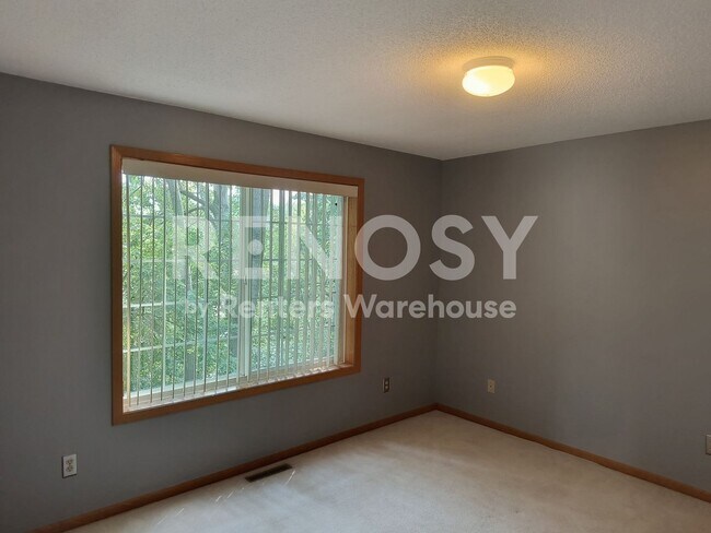 Building Photo - 787 Fairfield Cir