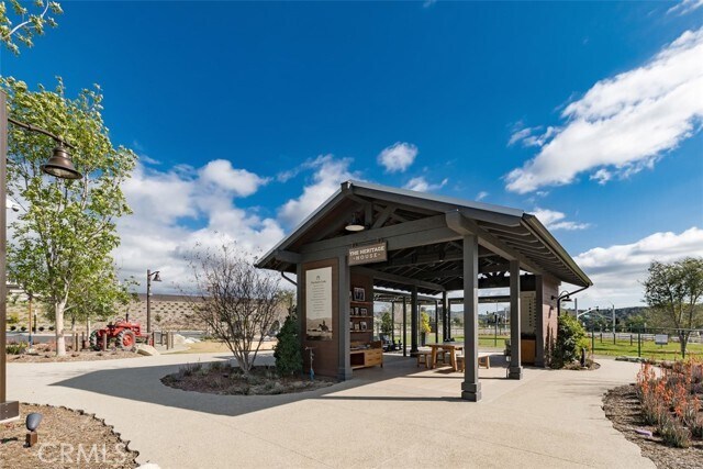 Building Photo - 1151 Brush Crk