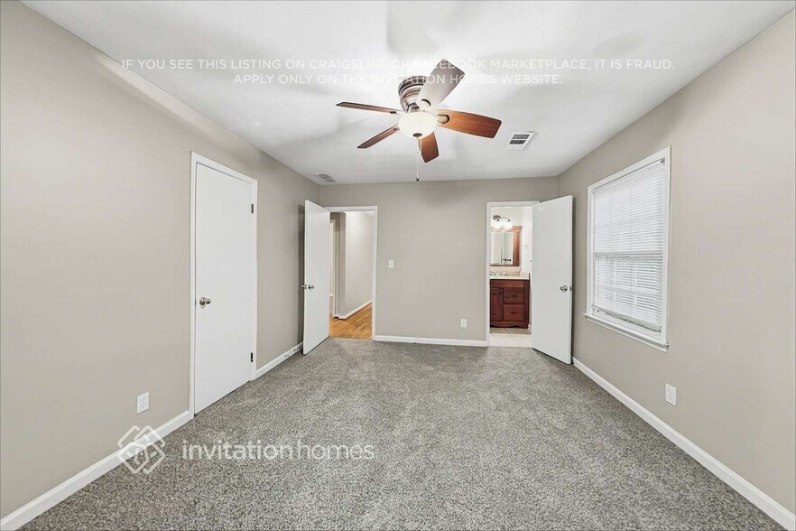 Building Photo - 2636 Allyn Way NW