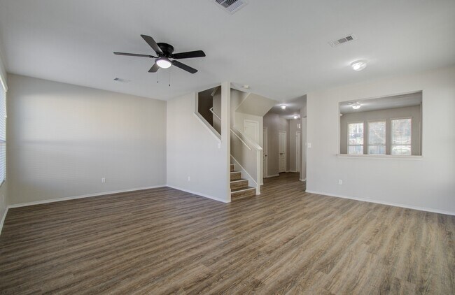Building Photo - 16830 Mammoth Springs Dr