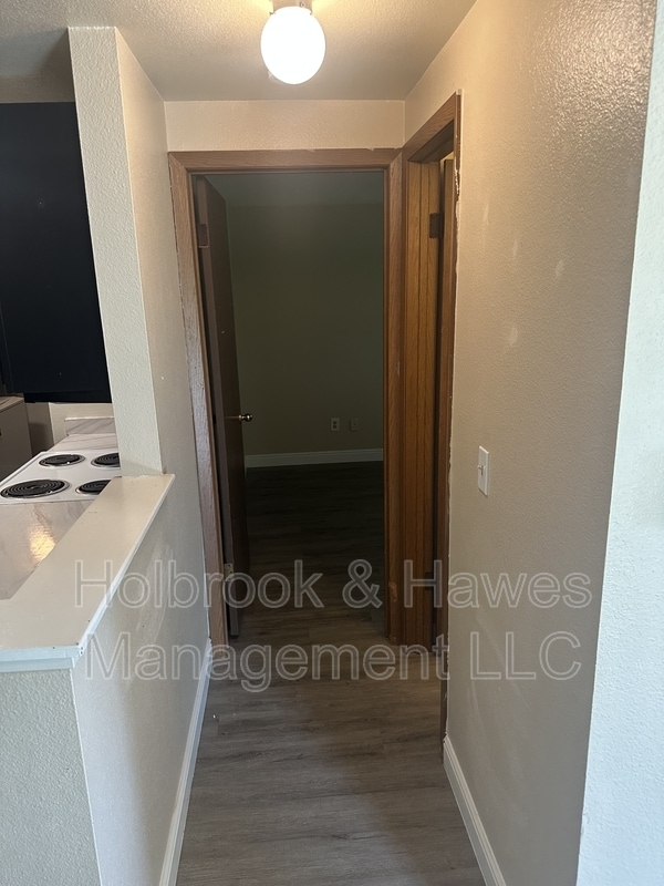 Building Photo - 4501 E Boardwalk Dr