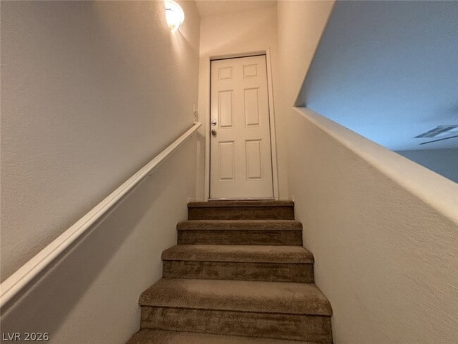 Building Photo - 5582 Sancho Throne Rd
