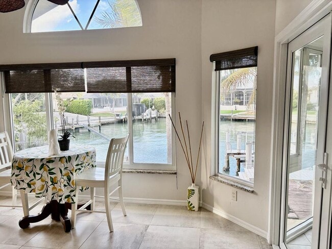 Building Photo - Home