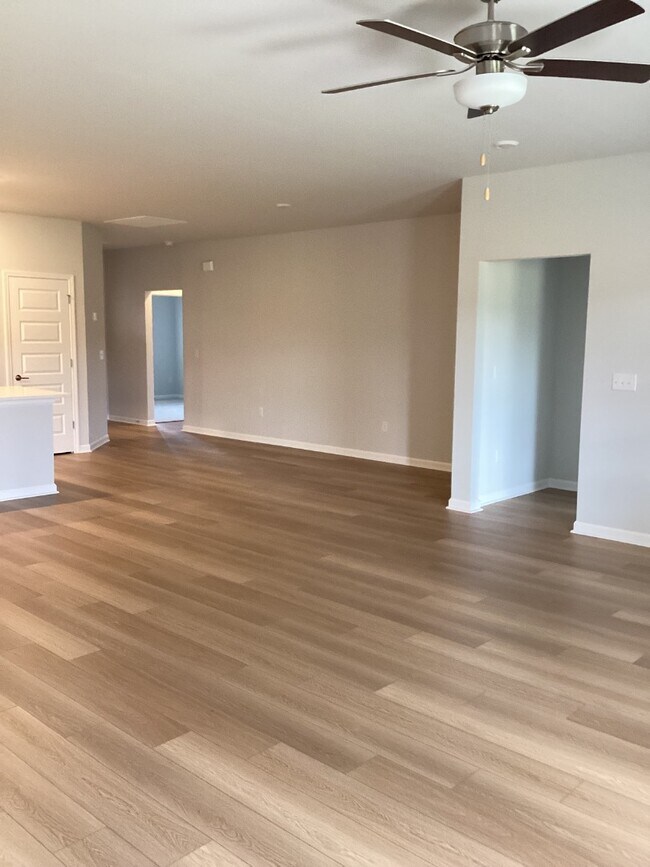 Building Photo - 229 Paca Ln