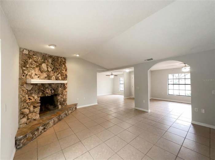 Building Photo - 8318 Chenille Dr