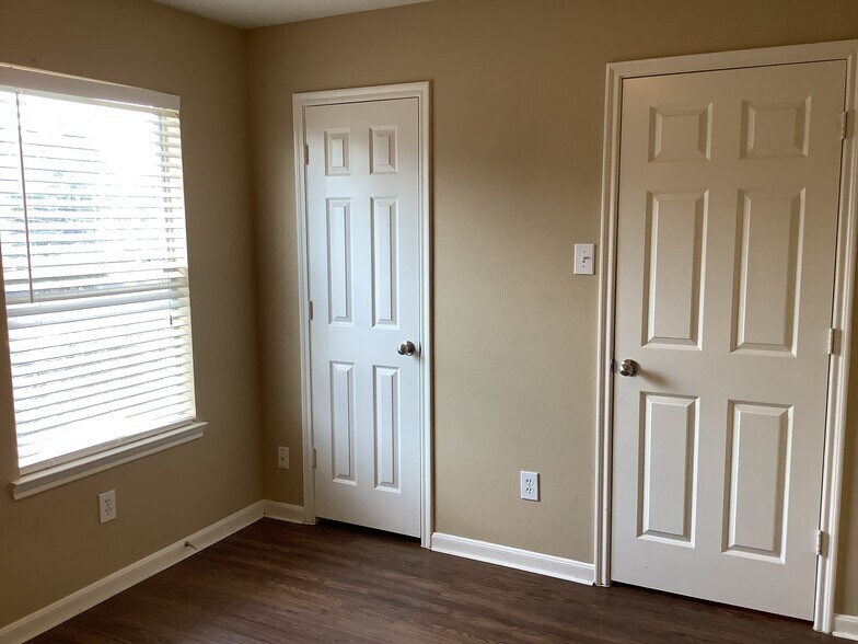 Building Photo - 13709 Bighorn Trl