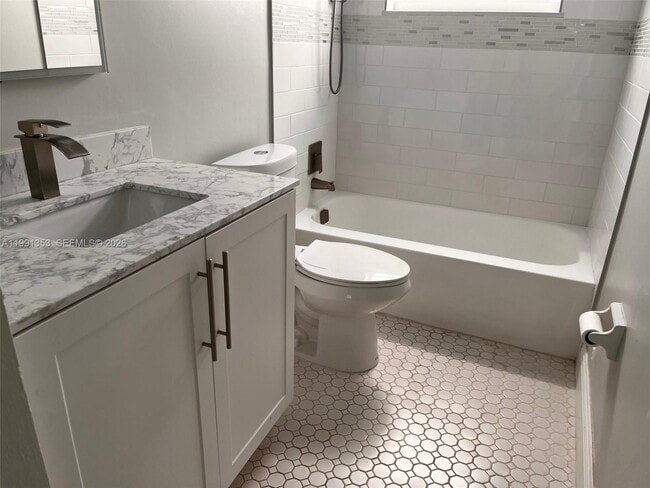 Building Photo - 210 NW 87th Ave