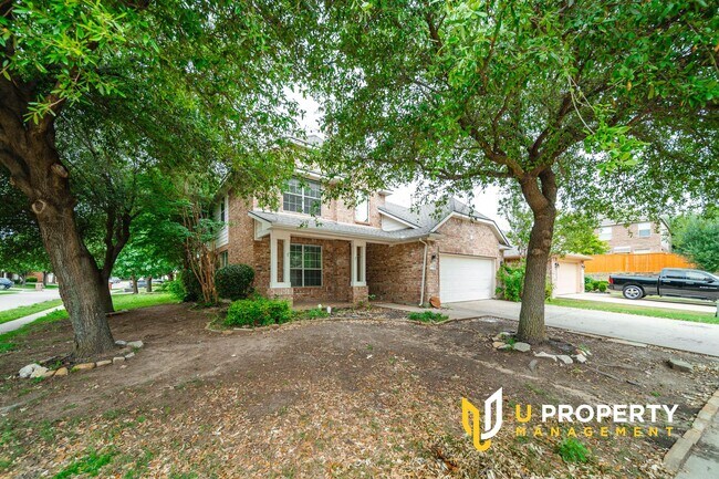 Building Photo - Location! Location! Two bedrooms downstair...