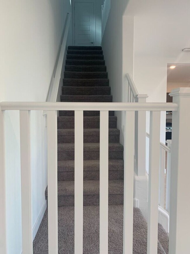 Building Photo - Newer home in most desirable home in Chandler, 3 Bed2 bath