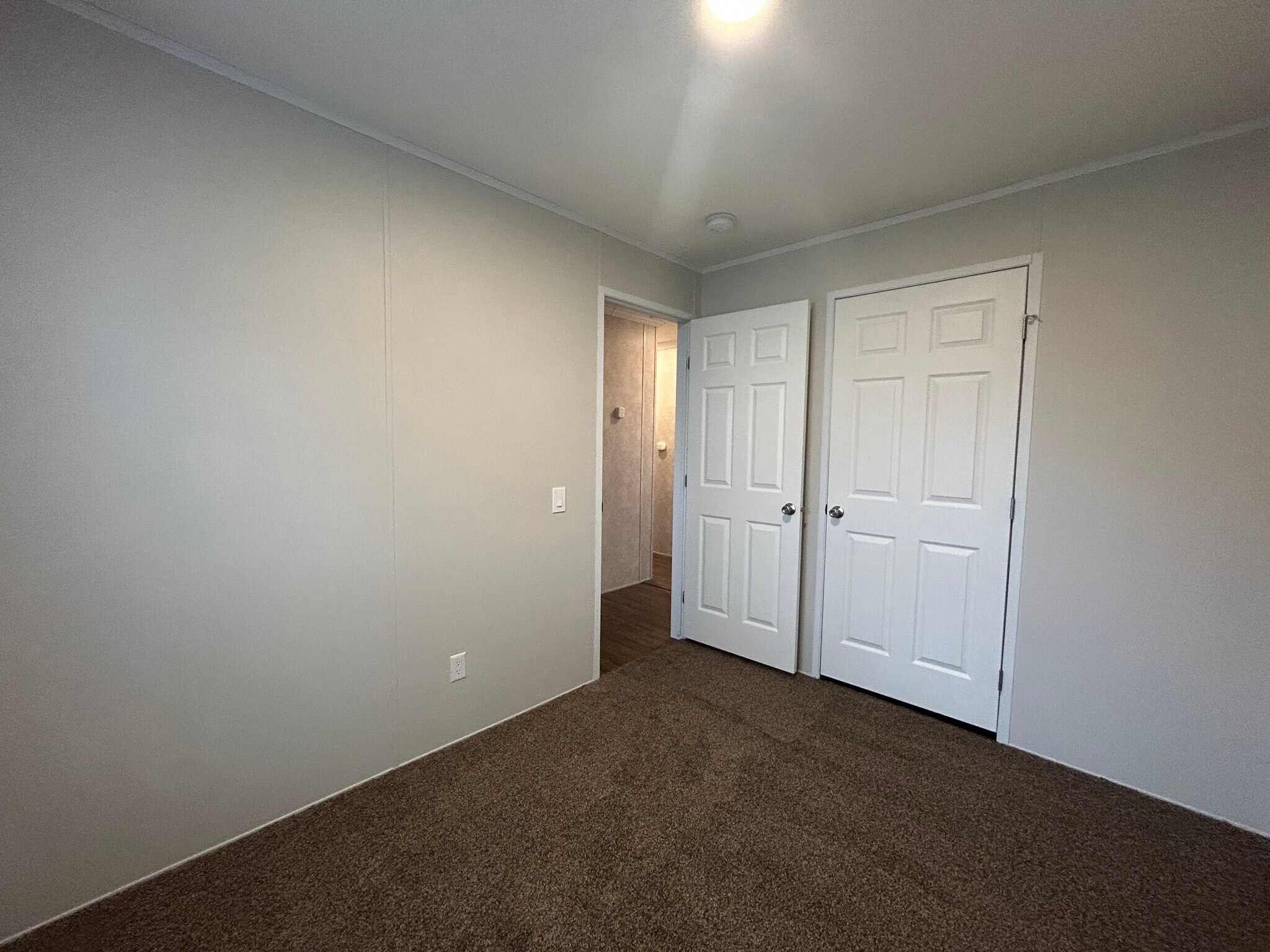 Building Photo - 2361 Oakgrove Dr