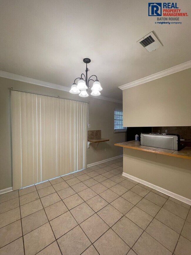 Building Photo - House: Mickens Place