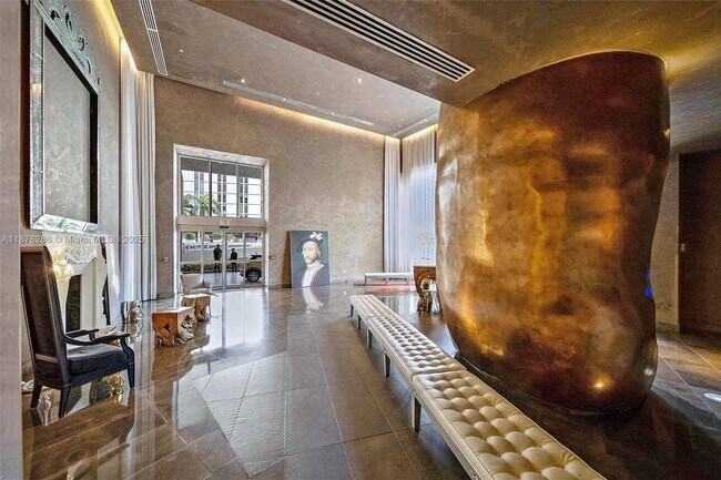 Building Photo - 485 Brickell Ave
