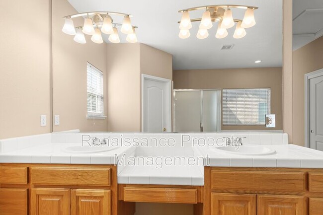Building Photo - 120 Nabor Ct