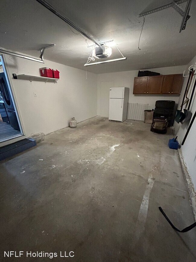 Building Photo - 3 br, 2 bath House - 927 Hunter Dr