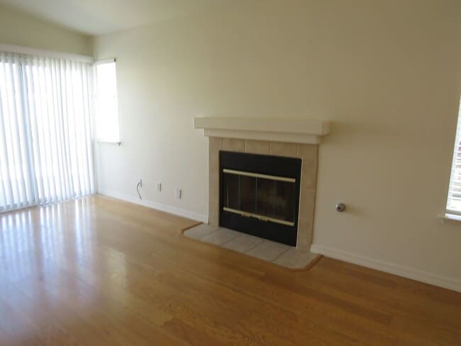 Building Photo - Beautiful River Oaks Single Story Corner Home Near Taylor Elementary School