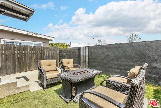 Building Photo - 15006 Burin Ave