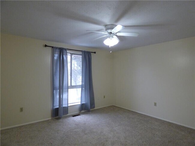 Building Photo - 794 Wheatland Cir