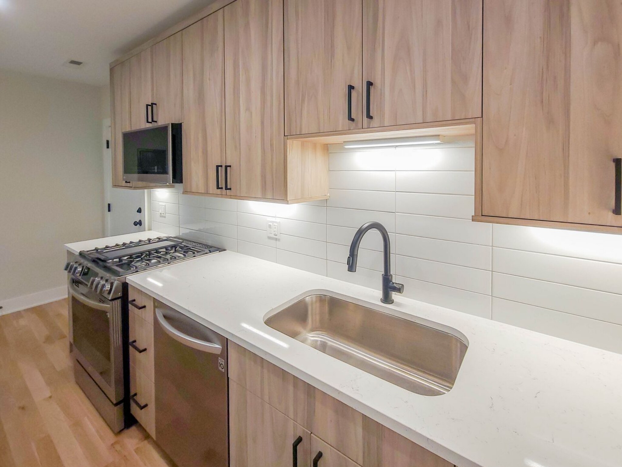 Building Photo - 4853 N Seeley Ave