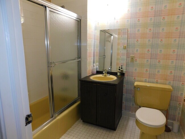 Building Photo - 85 Oxbow Dr