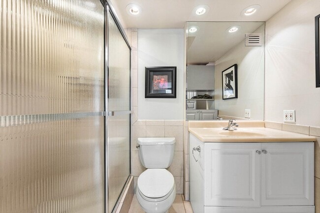 Building Photo - 3450 S Ocean Blvd