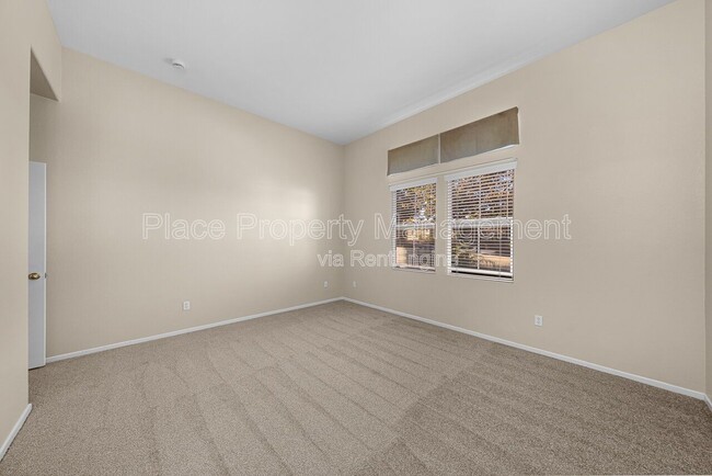 Building Photo - 6223 Avenida De Las Vistas