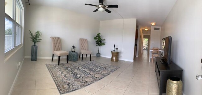 Building Photo - 3915 S Flagler Dr