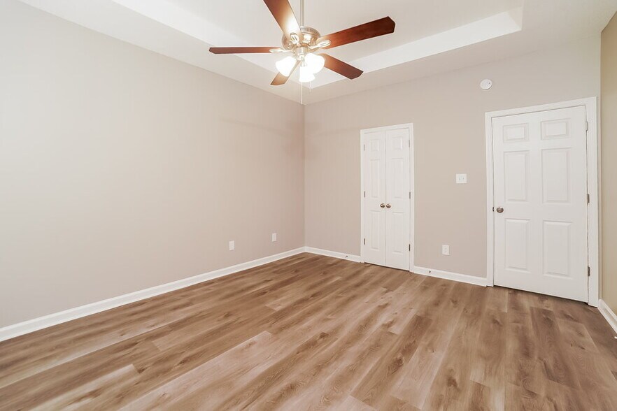 Building Photo - 2477 Torrington Way